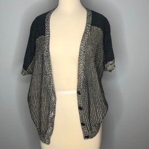 Short-sleeved loose fit cardigan sweater